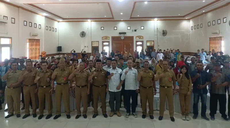 foto bersama kelompok lumbung pangan. foto/kominfo.madiun