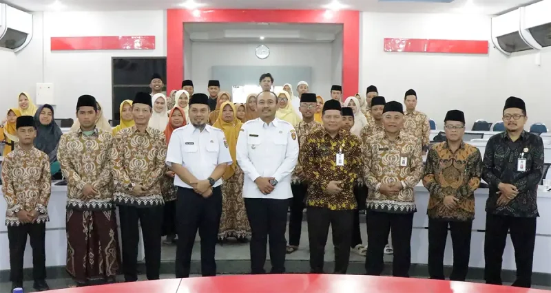 Bupati Ngawi lepas Kafilah Ngawi ikuti MTQ XXXI Jawa Timur.foto/humas.